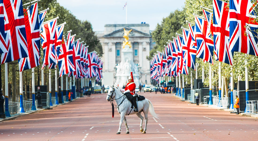 Foto fra the Elizabeth II's begravelse 19/9 2022. Spørgsmålet er, om Storbritannien blev begravet sammen med hende? Foto: Shutterstock